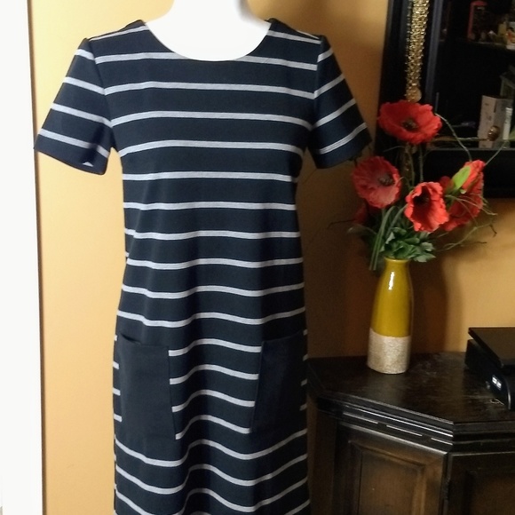 Gap Size Small Black &White Shift Dress - Picture 2 of 8